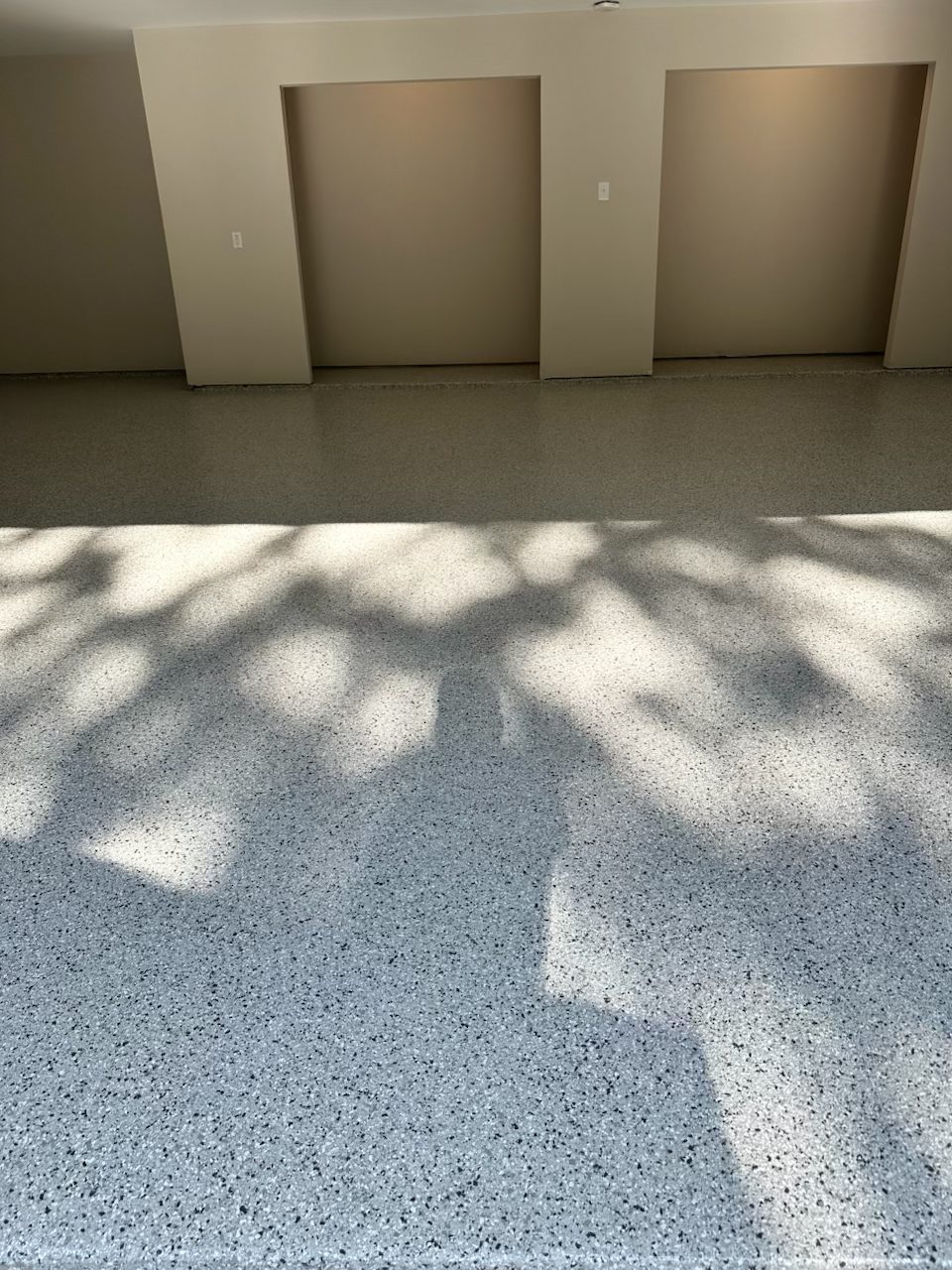 Flake floor detail in natural light