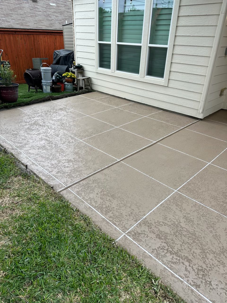 Overlay detail at patio corner